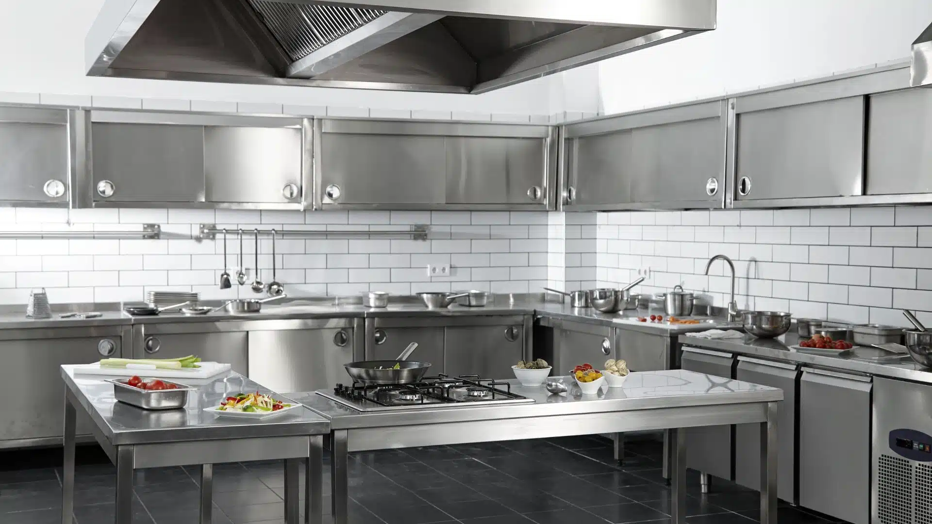 Why Should You Choose Steel Kitchen Fabricators 